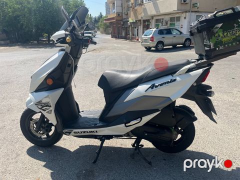 Suzuki avenis 125 — Bakı