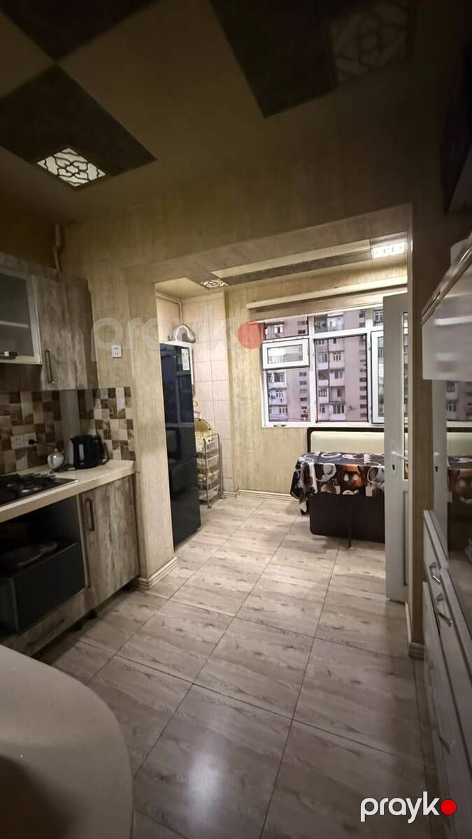 Satılır 4 otaqlı köhnə tikili 110 m² — Mənzil, Bakı (8)