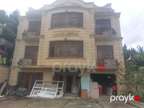 Satılır 9 otaqlı həyət evi/bağ evi 390 m² — Bakı