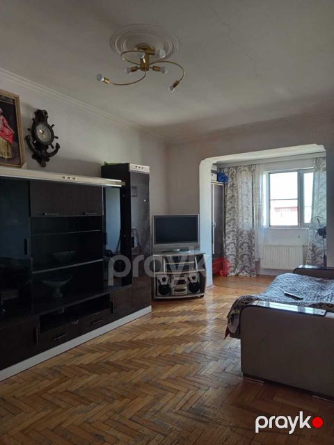 Satılır 3 otaqlı köhnə tikili 75 m² — Bakı