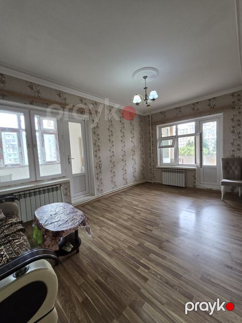 Satılır 2 otaqlı köhnə tikili 38 m² — Bakı