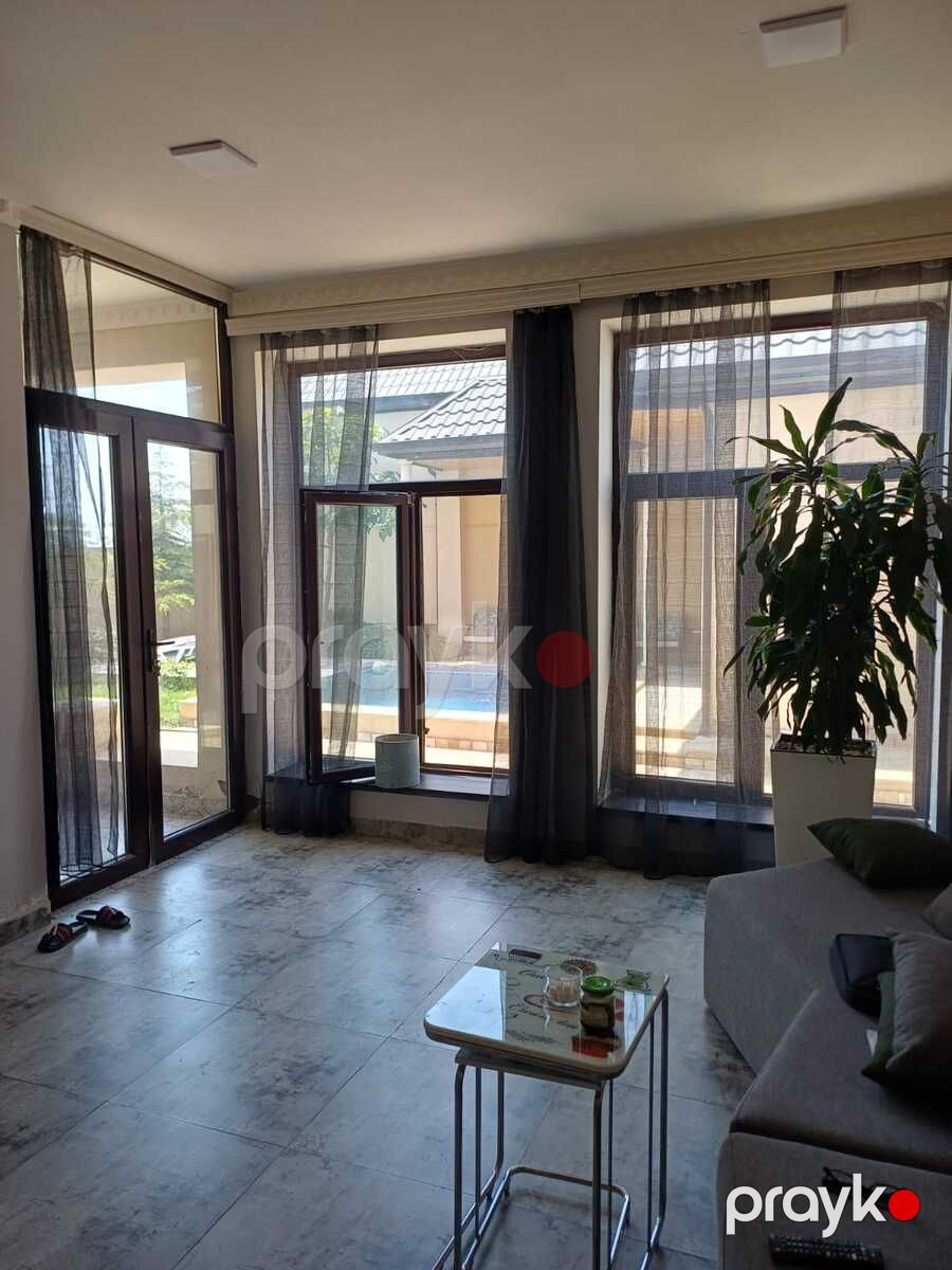 Satılır 4 otaqlı həyət evi/bağ evi 240 m² — Ev, villa, Bakı (7)