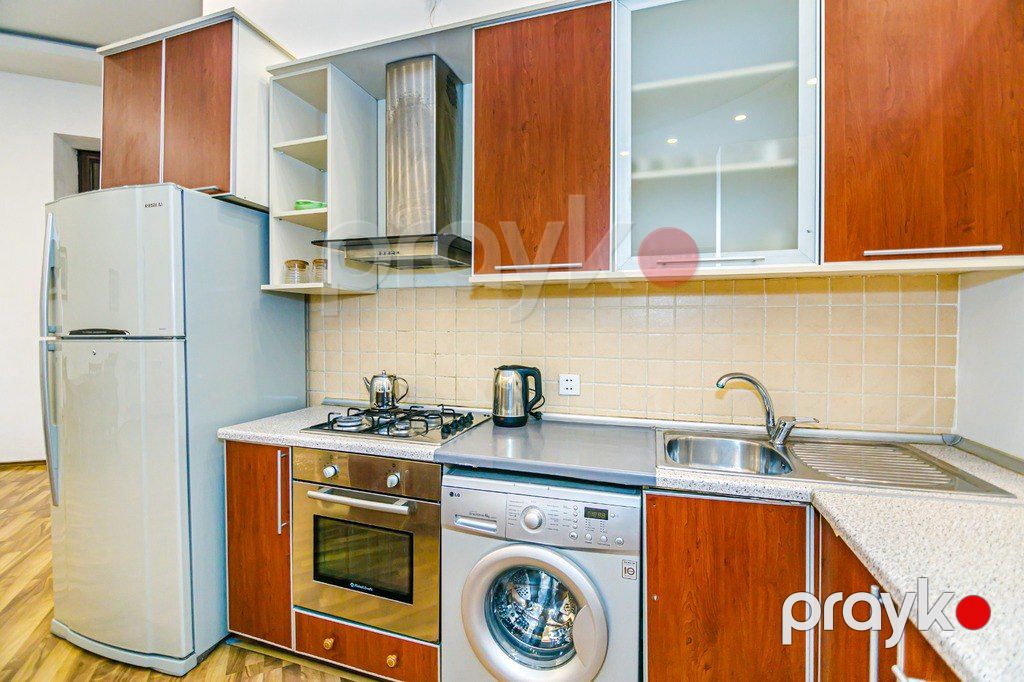 İcarəyə verilir 3 otaqlı köhnə tikili 117 m² — Mənzil, Bakı (10)