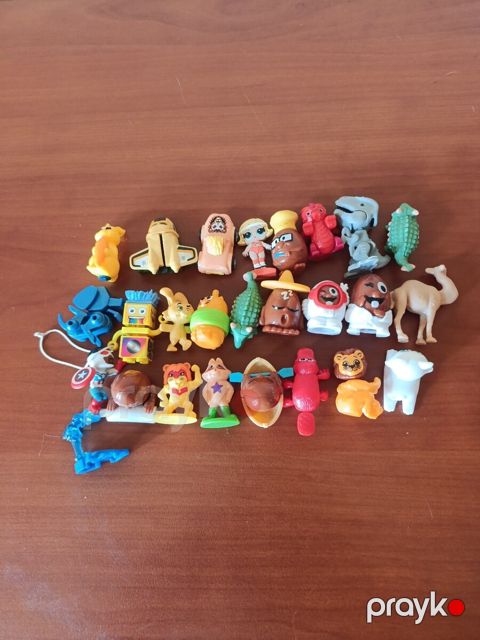 Kinder və Ozmo fiqurları — Bakı