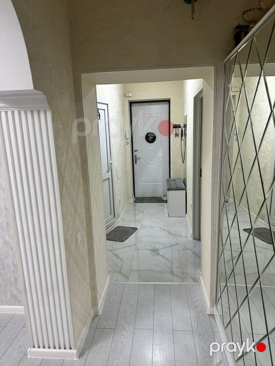 Satılır 2 otaqlı köhnə tikili 64 m² — Mənzil, Bakı (10)