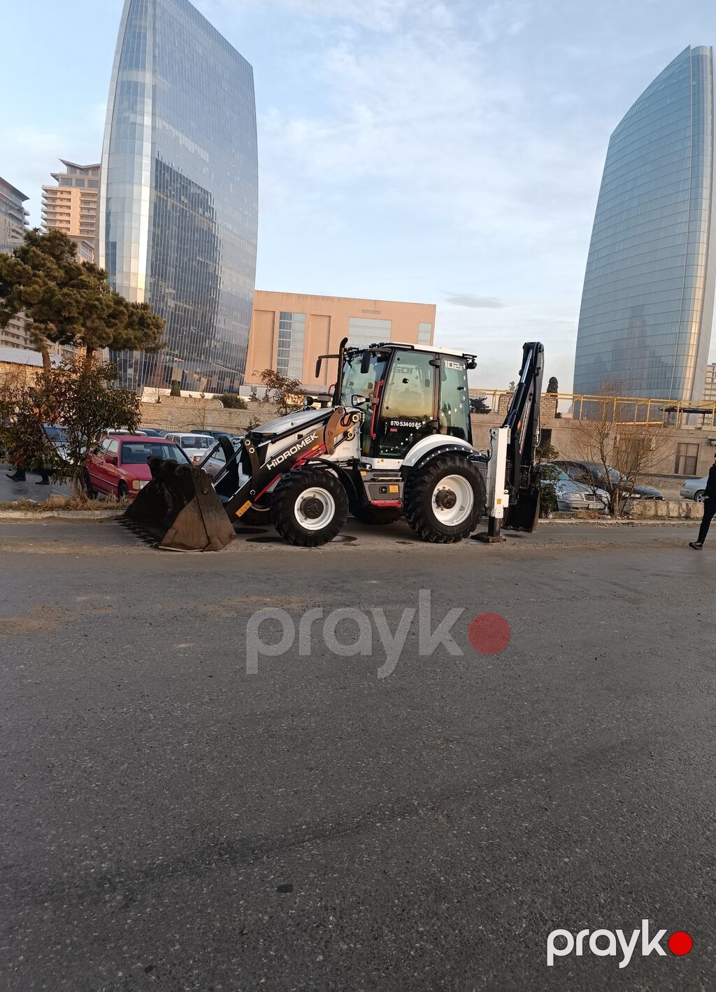 Hidromek ekskavator-yükləyici – professional tikinti və abadlıq işəri — Ekskavatorlar, Digah (2)