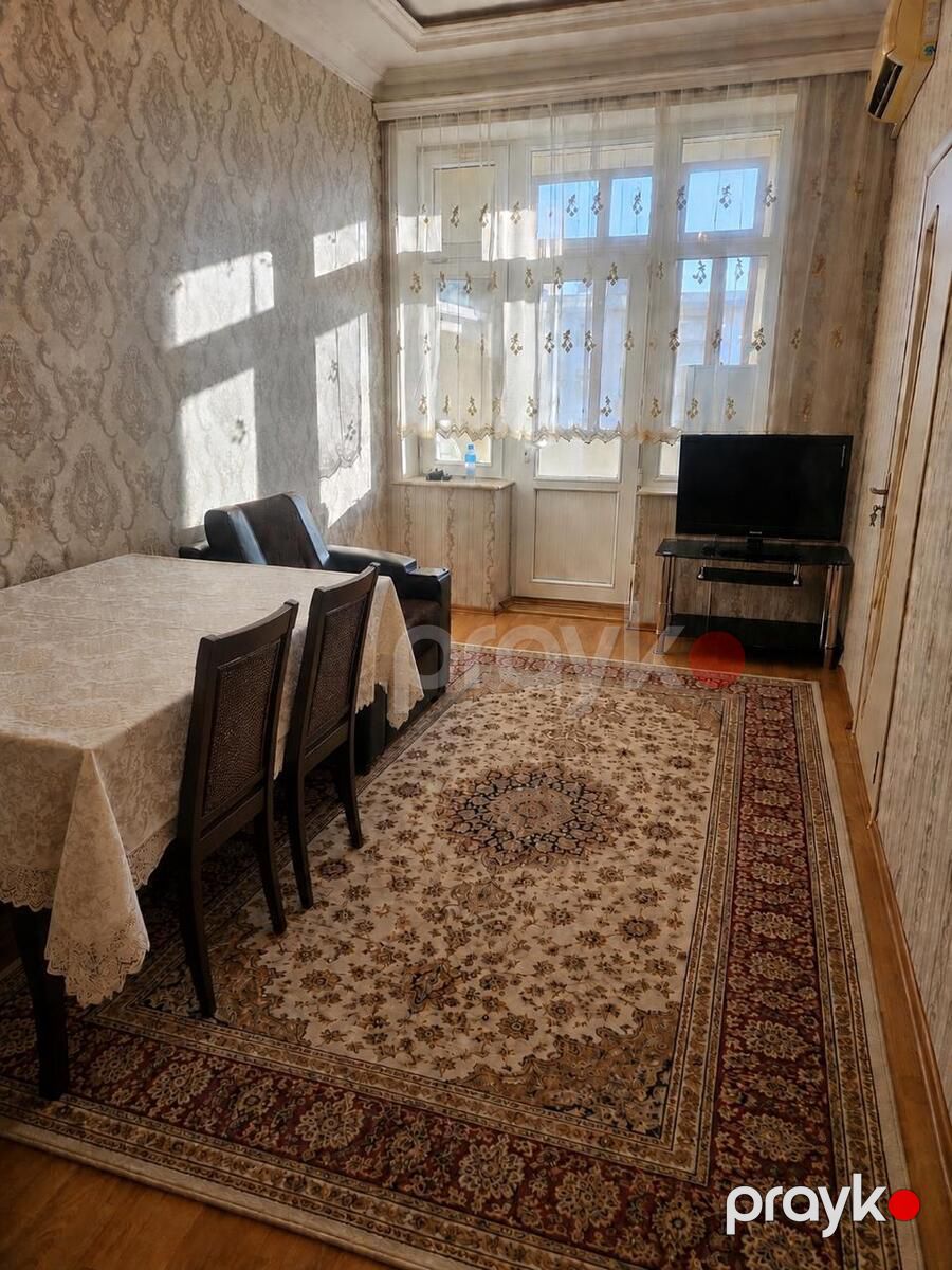 Satılır 2 otaqlı köhnə tikili 50 m² — Mənzil, Bakı (2)