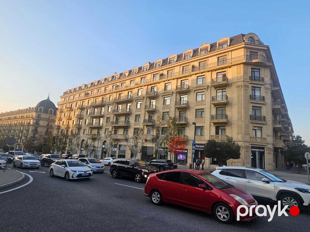 Satılır 4 otaqlı yeni tikili 210 m² — Mənzil, Bakı (2)