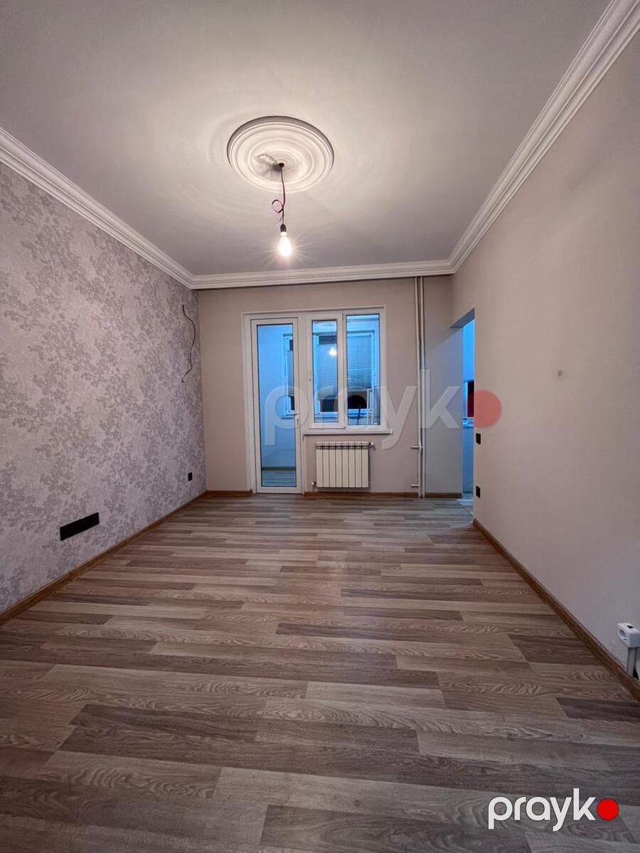 Satılır 2 otaqlı köhnə tikili 50 m² — Mənzil, Bakı (5)