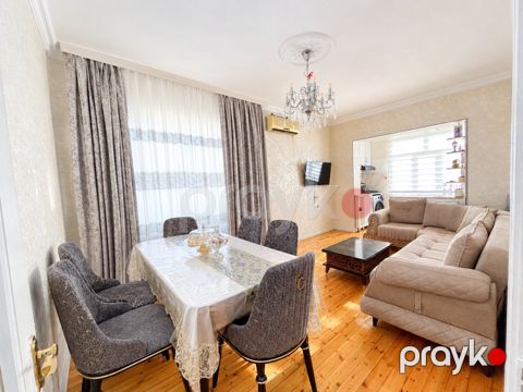 Satılır 2 otaqlı köhnə tikili 40 m² — Bakı