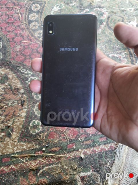 Samsung Galaxy A10 Black 32GB/4GB — Bakı