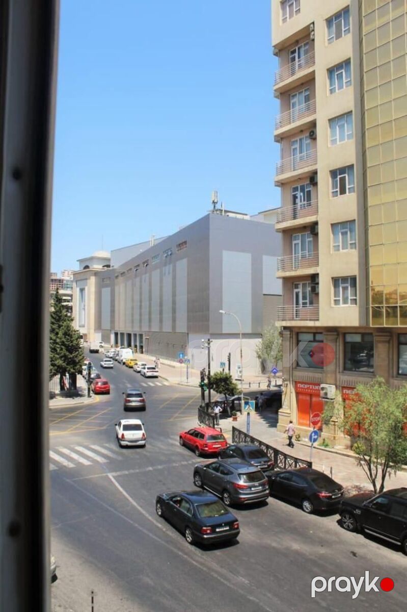 İcarəyə verilir 2 otaqlı köhnə tikili 70 m² — Mənzil, Bakı (3)
