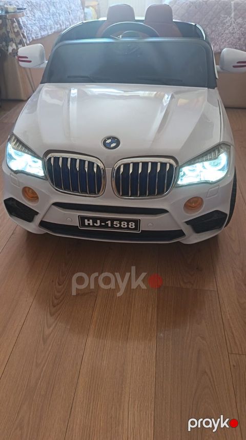 Uşaq üçün avtomobil – BMW üslublu, nömrə HJ-1588, arxa hissədə “X5 M” — Bakı