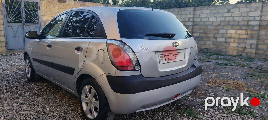 Kia Rio: 1.4 l Hetçbek — Avtomobillər, Quba (8)