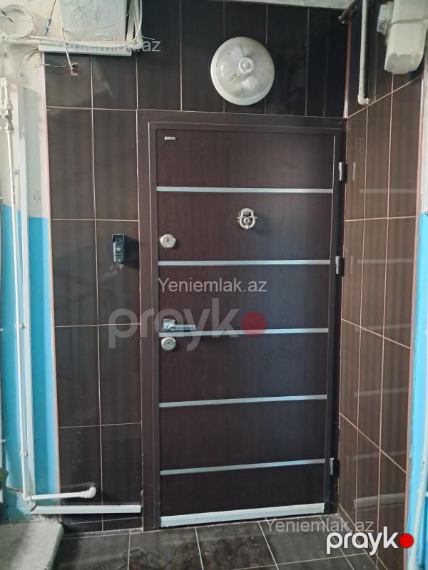 Satılır 3 otaqlı Bina evi menzil (Köhnə tikili), 75 m², 10-cu mikrorayon — Mənzil, Sumqayıt (8)