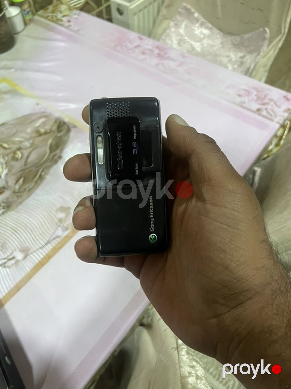 Sony 2 GB Memory Capacity, rəng - Qara, Düyməli — Smartfonlar, Bakı (6)