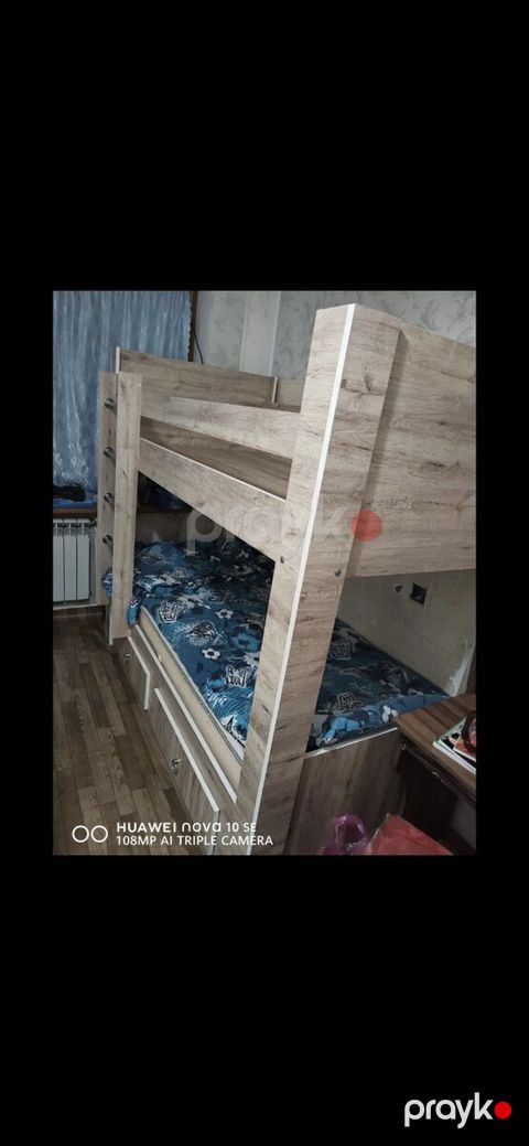 İkimərtəbəli çarpayı — Bakı