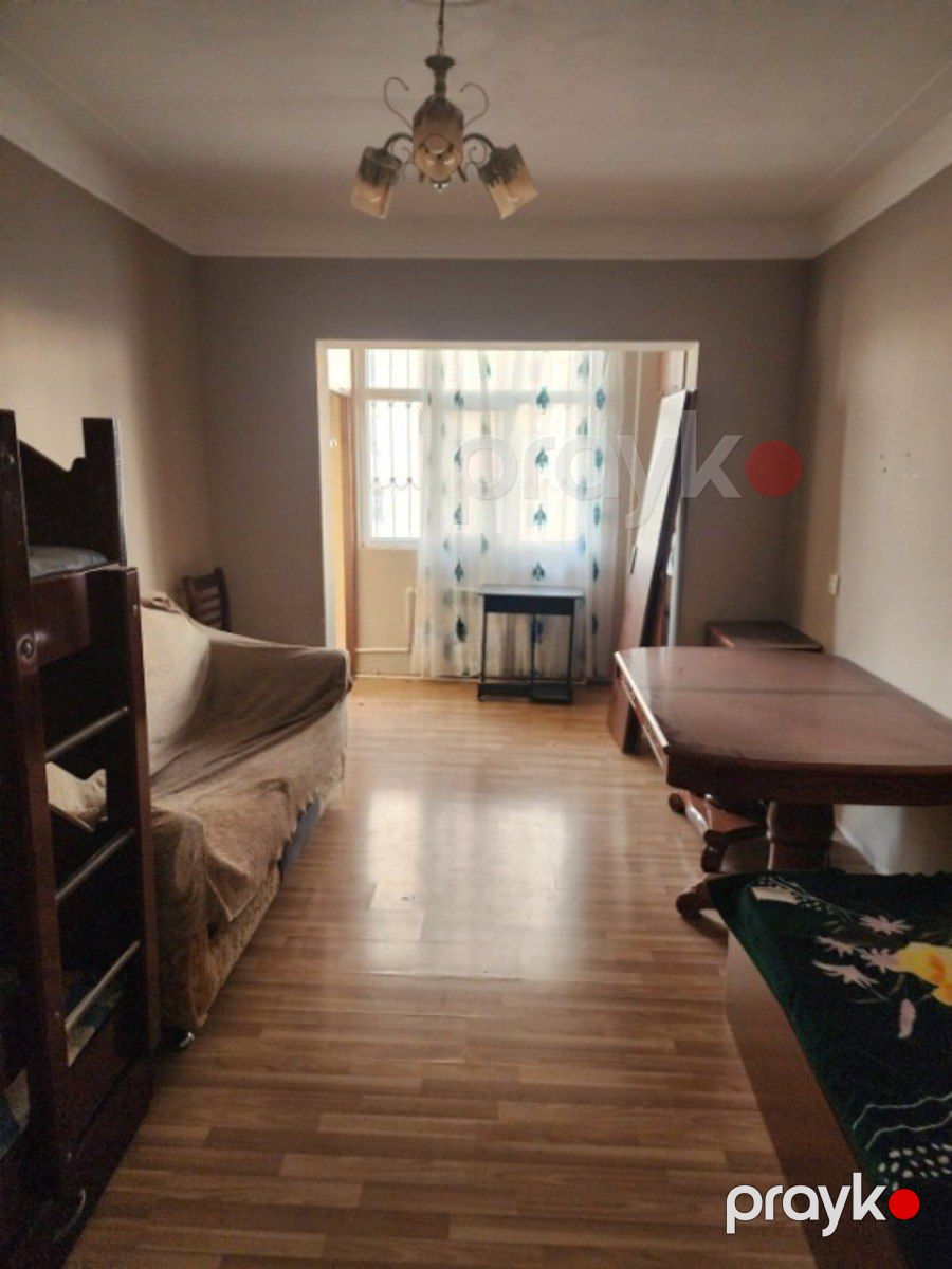 Satılır 2 otaqlı köhnə tikili 65 m² — Mənzil, Bakı (2)