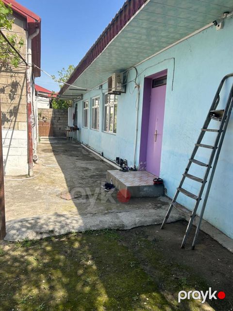 Satılır 6 otaqlı həyət evi/bağ evi 400 m² — Bakı