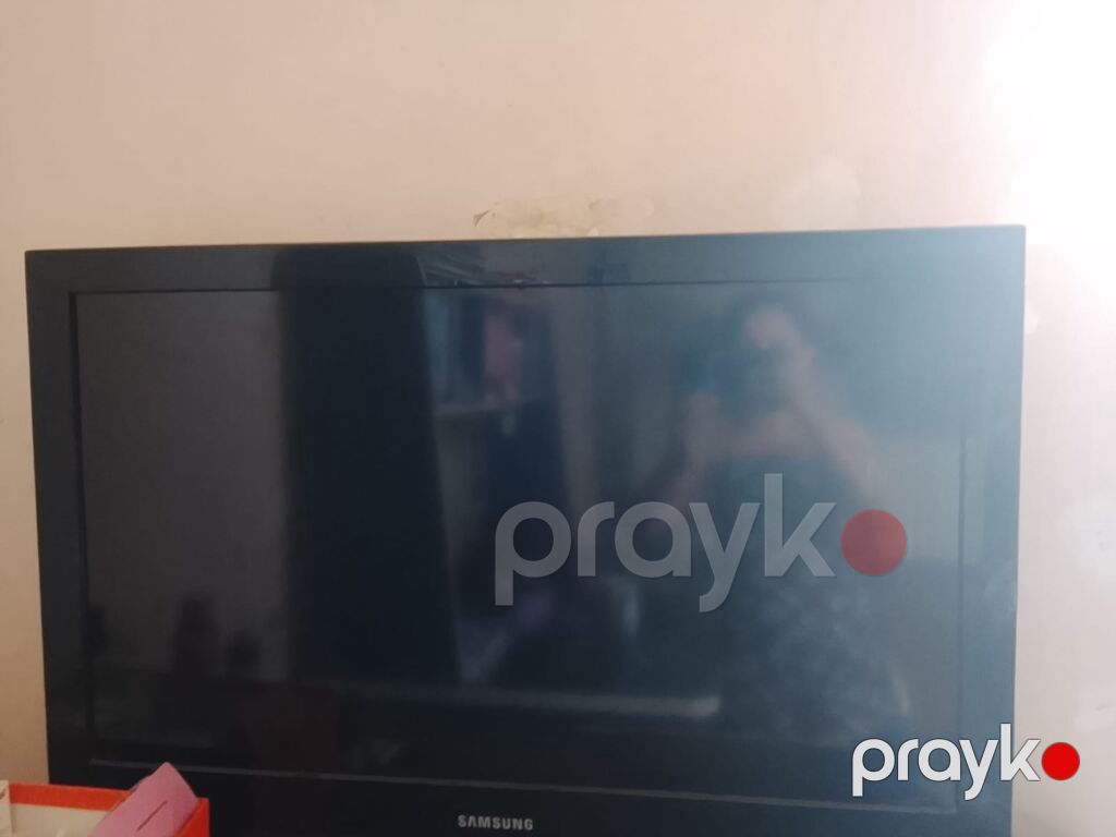 Samsung LCD televizor - Ekran diaqonalı: təxminən 32" - Model xətti — Televizorlar, Digah (3)