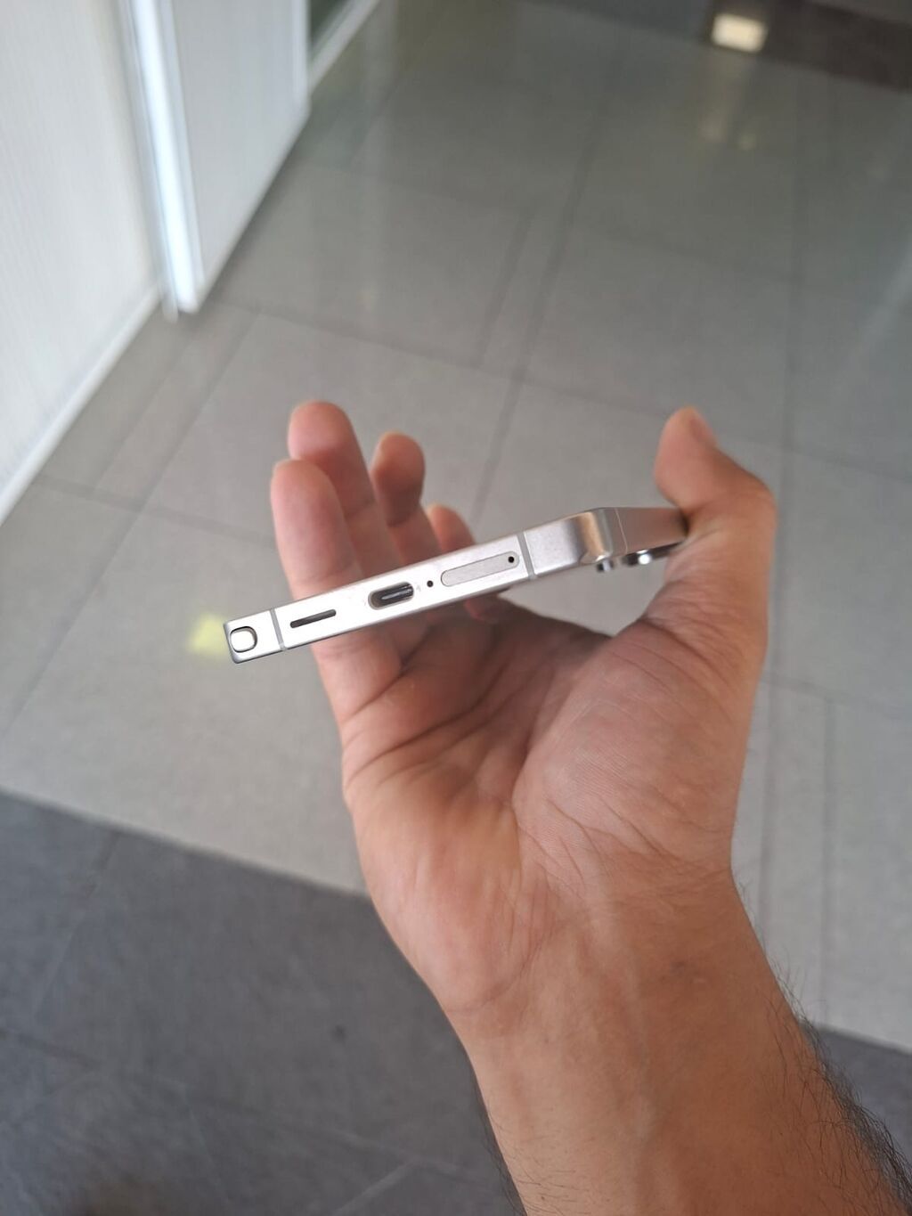 Samsung Galaxy S25 Ultra, 512 GB, rəng - Boz, Simsiz şarj — Samsung, Bakı (4)