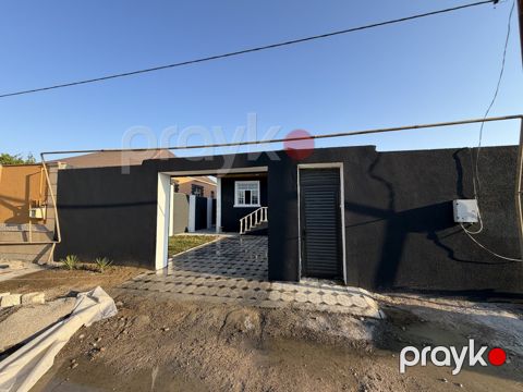 Satılır 4 otaqlı həyət evi/bağ evi 110 m² — Bakı