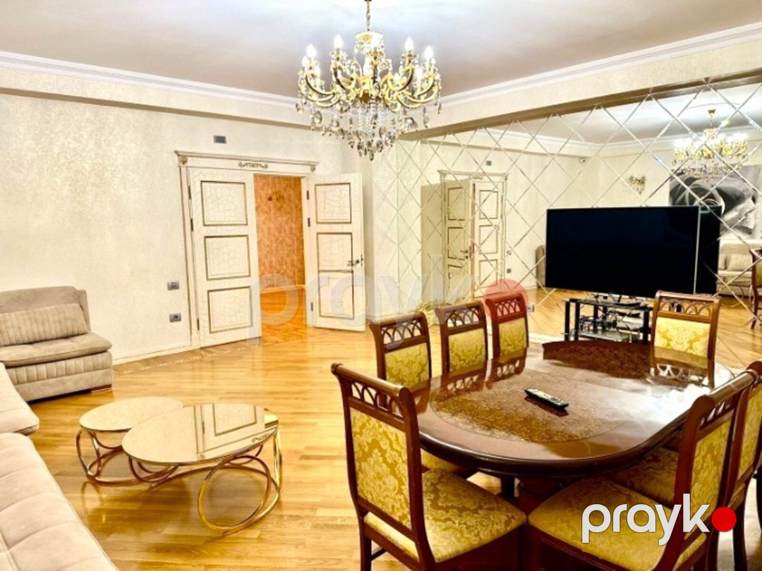Satılır 4 otaqlı yeni tikili 215 m² — Mənzil, Bakı (2)
