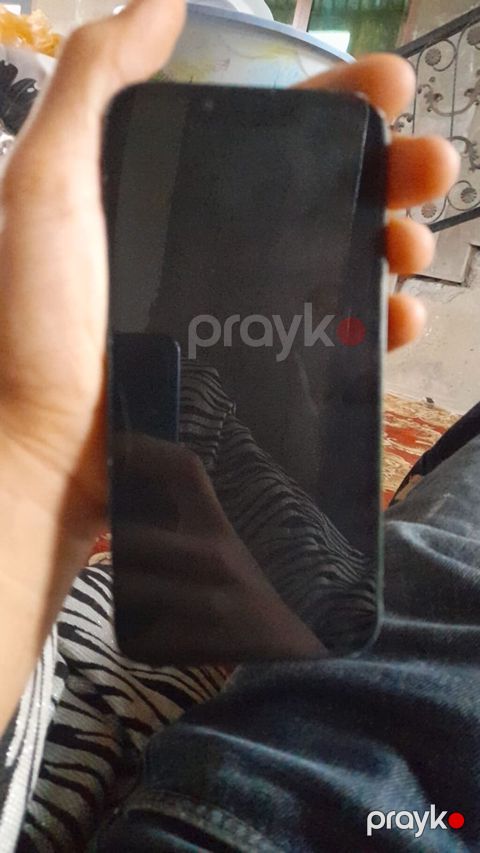 Salam ekran yanıb 78 pil Zavod her sey islek — Bakı