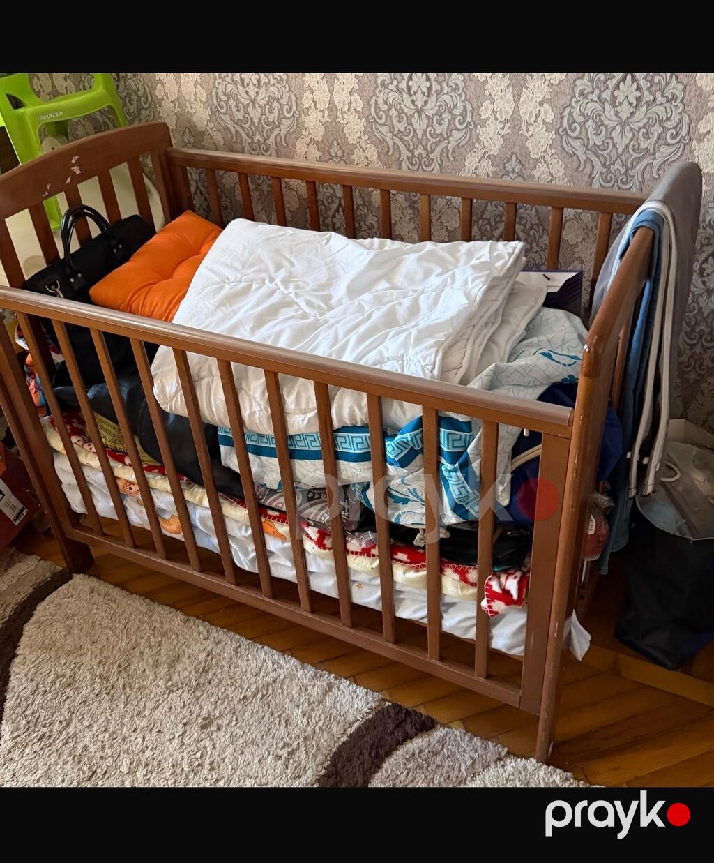 Besik 50 azn matrasi var yaxsi veziyyetdedi unvan Tebriz kuchesi — Mebel, Bakı (2)