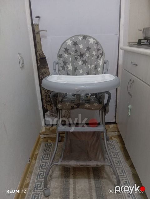 Qidalanma üçün uşaq oturacağı — Bakı
