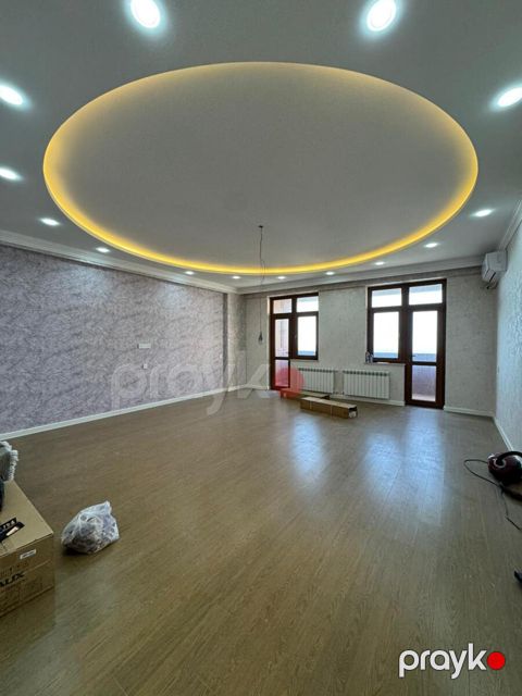 Satılır 3 otaqlı yeni tikili 160 m² — Bakı
