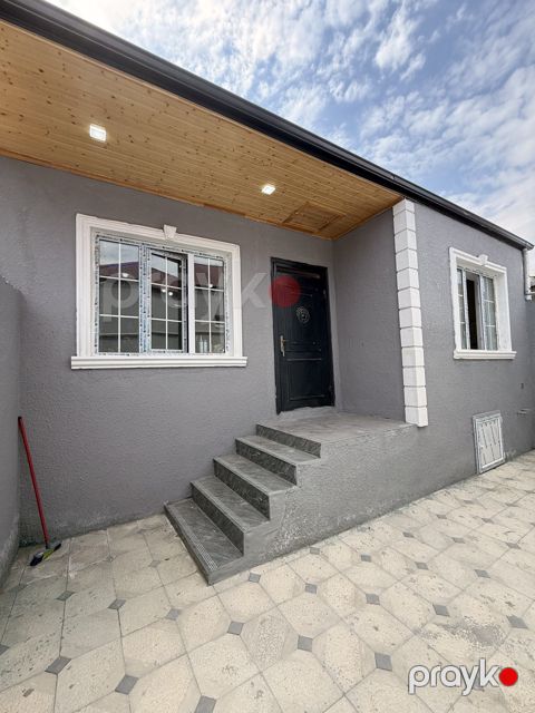Satılır 3 otaqlı həyət evi/bağ evi 80 m² — Bakı