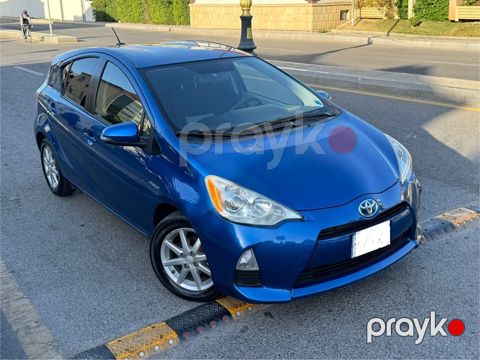 Toyota Prius C, 1.5 L, 6.5 kWh, 2015 il, 88 000 km