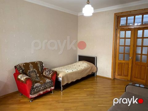 İcarəyə verilir 5 otaqlı köhnə tikili 150 m²