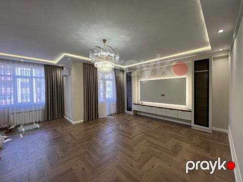Satılır 4 otaqlı yeni tikili 138 m² — Bakı