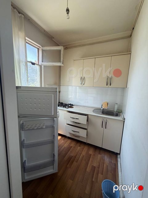 Satılır 1 otaqlı köhnə tikili 30 m² — Bakı