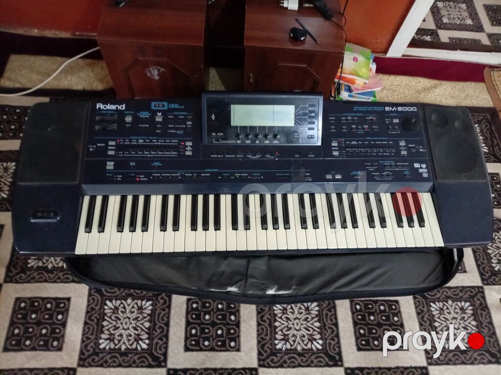 Sintezator, Roland, İşlənmiş, Ünvandan götürmə — Pianino və digər klaviş alətləri, Xaçmaz (3)