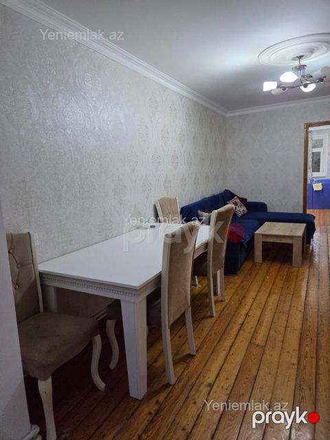 Satılır 3 otaqlı Bina evi menzil (Köhnə tikili), 78 m², 8-ci mikrorayon — Sumqayıt