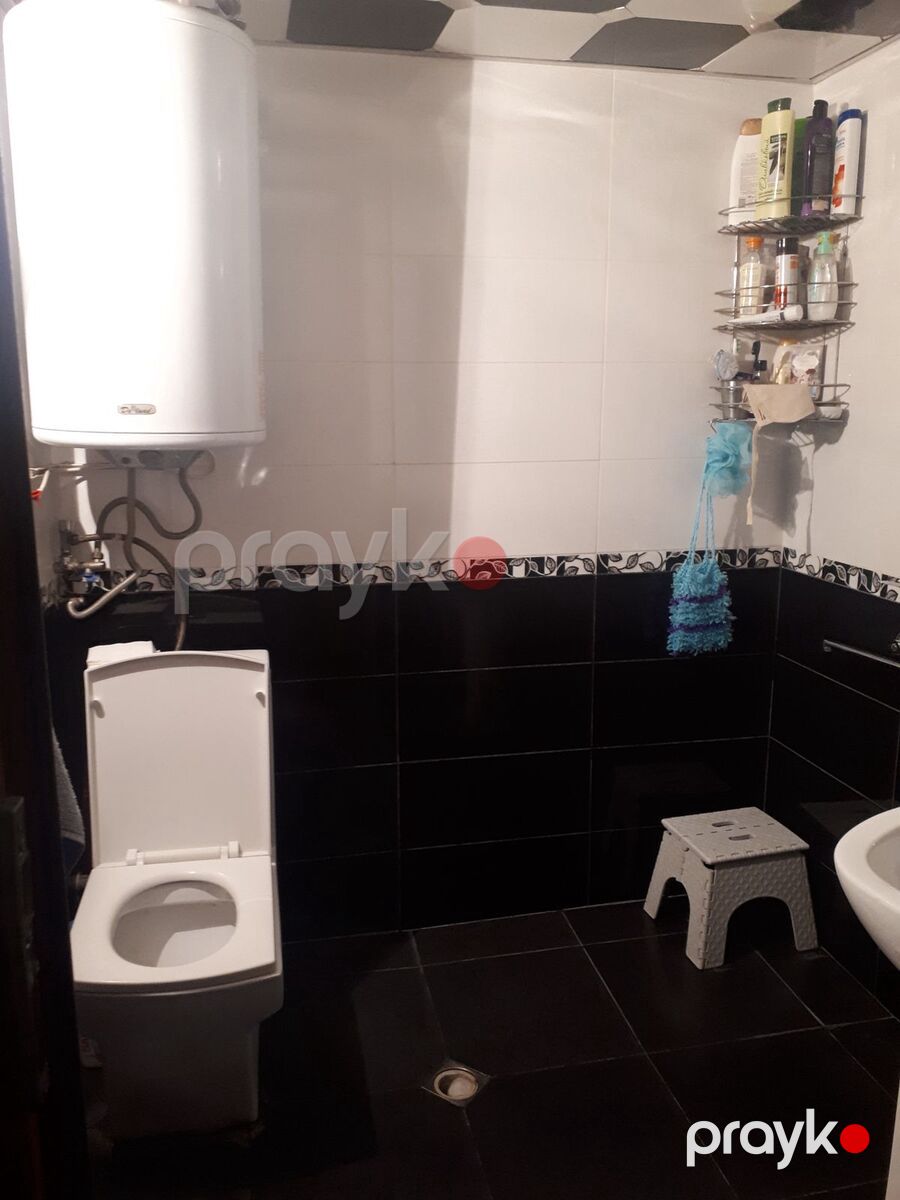 Satılır 1 otaqlı köhnə tikili 45 m² — Mənzil, Bakı (8)