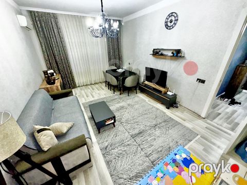 Satılır 3 otaqlı köhnə tikili 90 m²