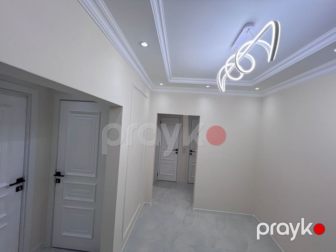 Satılır 4 otaqlı köhnə tikili 100 m² — Mənzil, Bakı (9)