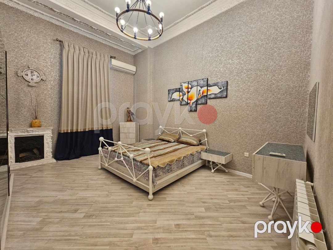 İcarəyə verilir 2 otaqlı köhnə tikili 108 m² — Mənzil, Bakı (9)