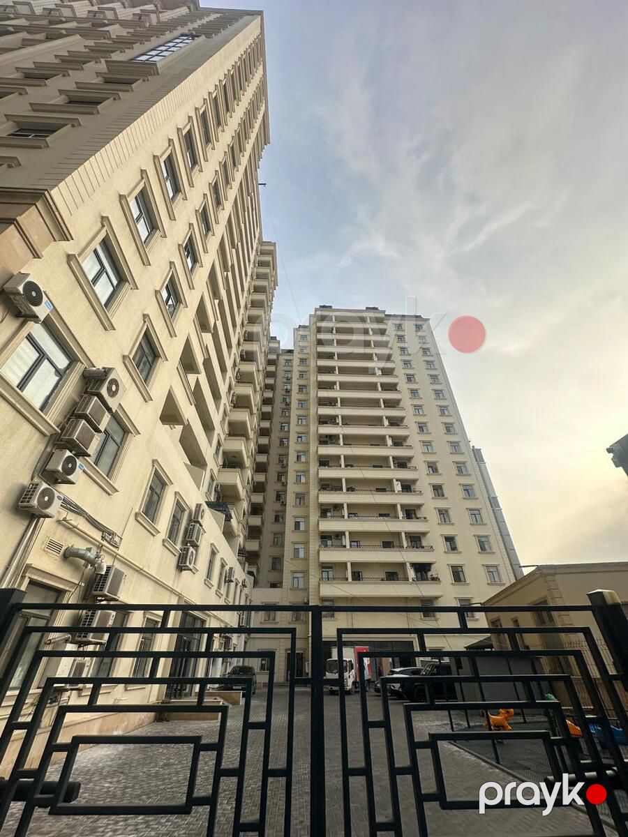 Satılır 4 otaqlı yeni tikili 241.9 m² — Mənzil, Bakı (2)