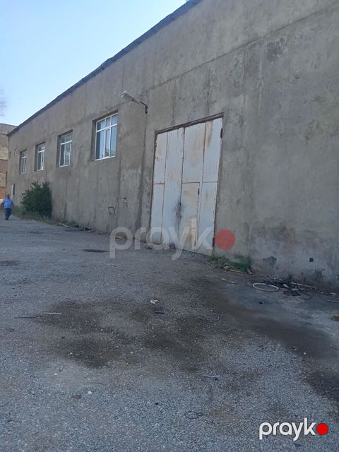 Icarəyə verilir:Baki Səlyan şosesi 8 km, Anbar, Avtoserviz ankarlıq