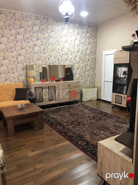 Satılır 1 otaqlı köhnə tikili 60 m² — Bakı