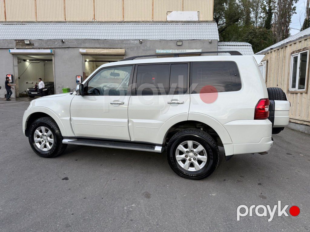Mitsubishi Pajero, 3.5 L, 2011 il, 378 000 km — Avtomobillər, Bakı (2)