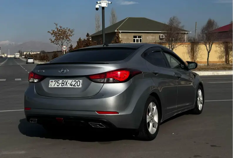 Hyundai Elantra 2015 — gündəlik icarə — Minik avtomobili icarəsi, Naxçıvan (2)