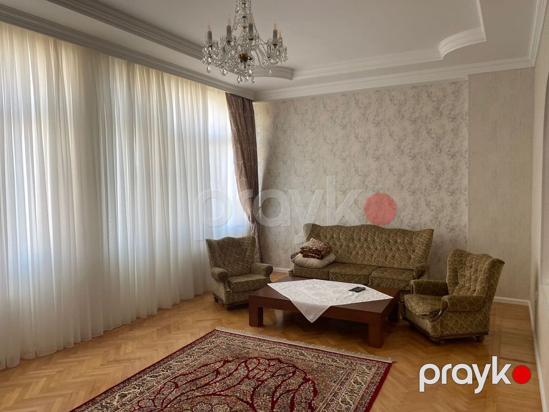Satılır 6 otaqlı həyət evi/bağ evi 550 m² — Ev, villa, Bakı (9)