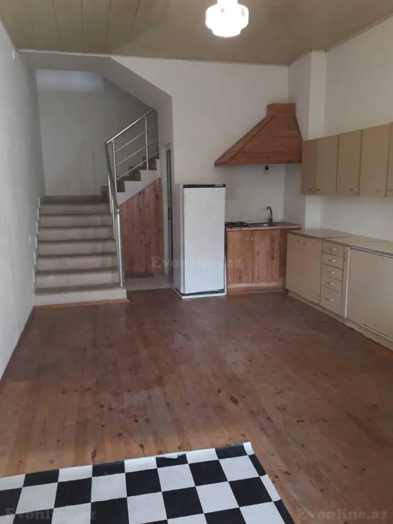 Kirayə verilir 4 otaqlı Həyət evi 80 m² Bakı, Səbail r., Badamdar — Ev, villa, Bakı (2)