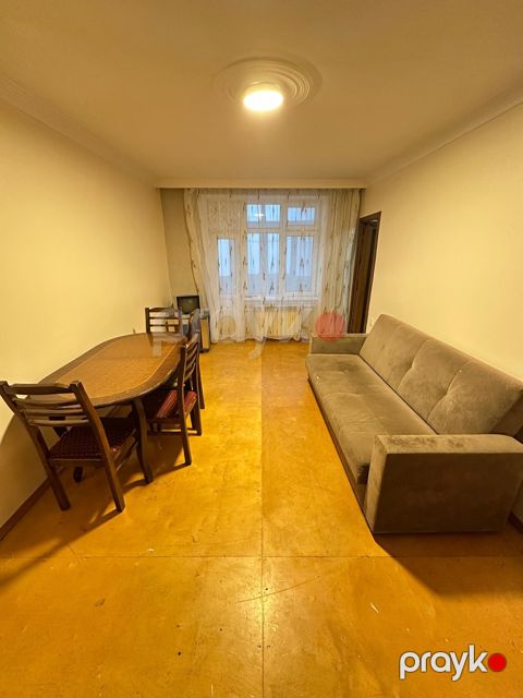 İcarəyə verilir 2 otaqlı köhnə tikili 50 m² — Bakı